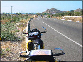 The divided highway from Cabo to San Jose